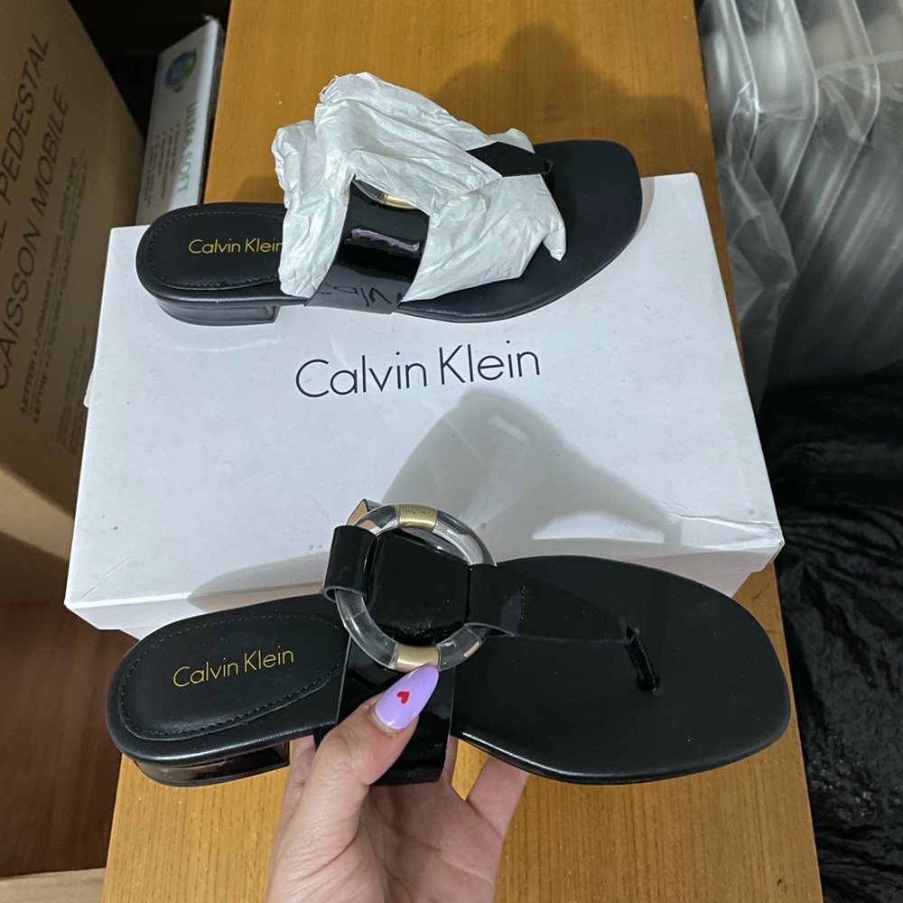 NIB Calvin Klein Aiden Patent Black SlipOn Sandals